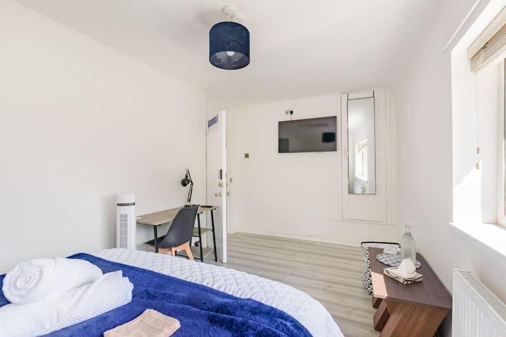 Birmingham Great Barr Property Near Junction 7 M6 Zewnętrze zdjęcie
